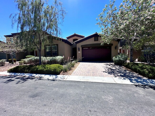 Foto del edificio - 71 Newton Ridge Way