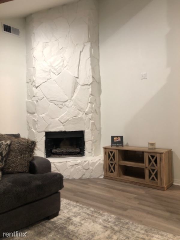 Primary Photo - 2 br, 1 bath Townhome - 1336 Helios Ave