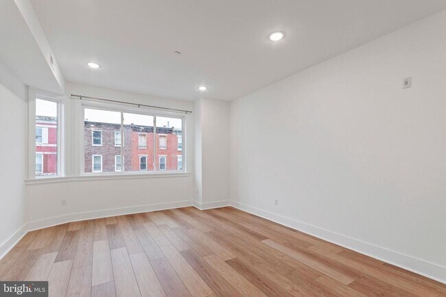 Foto del edificio - 2904 W Diamond St