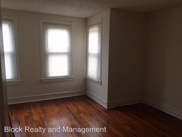 Building Photo - 717 Barclay St