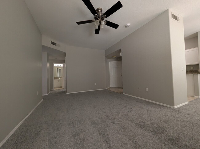 Building Photo - 2112 Calville St