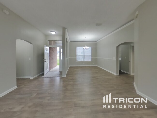 Building Photo - 11507 Otters Den Ct E