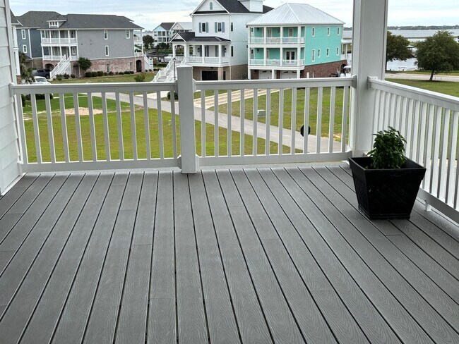 Foto del edificio - Must see home in Popular Cannonsgate Commu...