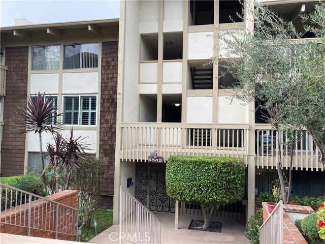 Foto del edificio - 6542 Ocean Crest Dr