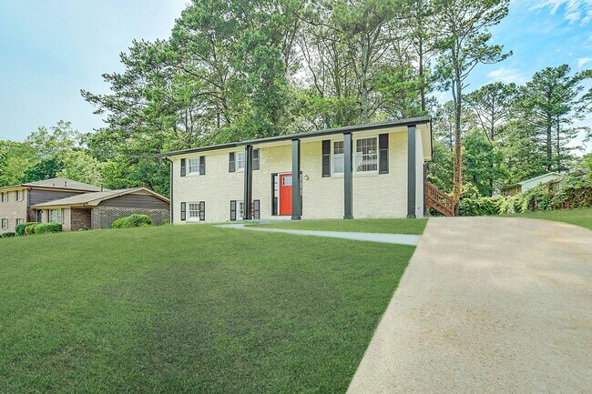 Foto del edificio - 2675 Jamestown Way