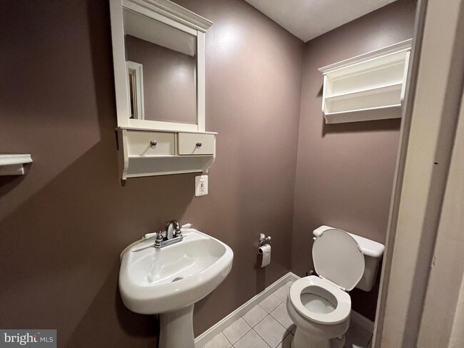 Foto del edificio - 8305 Frostwood Dr