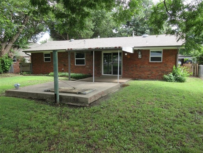 Building Photo - 1215 Glenwood St