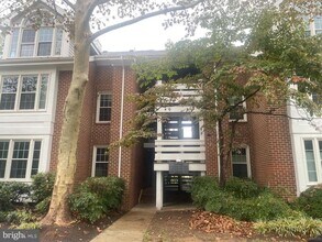 Building Photo - 11202 Beaver Trail Ct