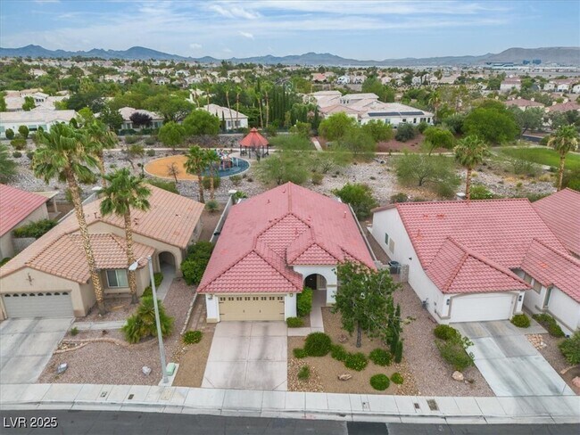 Foto del edificio - 3027 Panorama Ridge Dr