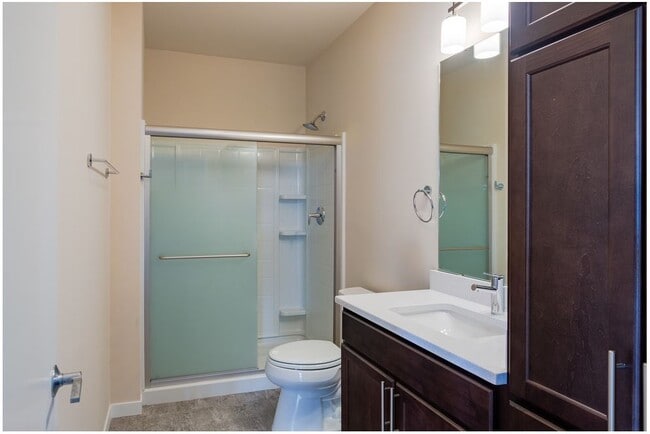 Building Photo - Luxe Sheboygan Luxury Apartments