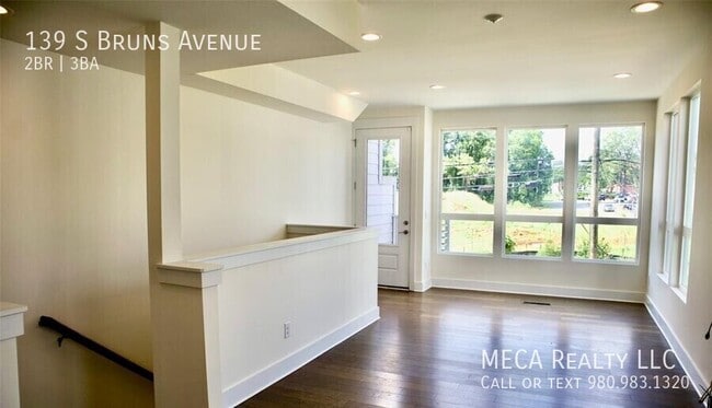 Building Photo - 139 S Bruns Ave