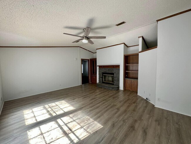 Foto del edificio - 456 Corbin Gainey Rd