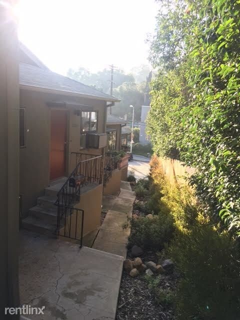 Foto del edificio - 2132 Griffith Park Blvd