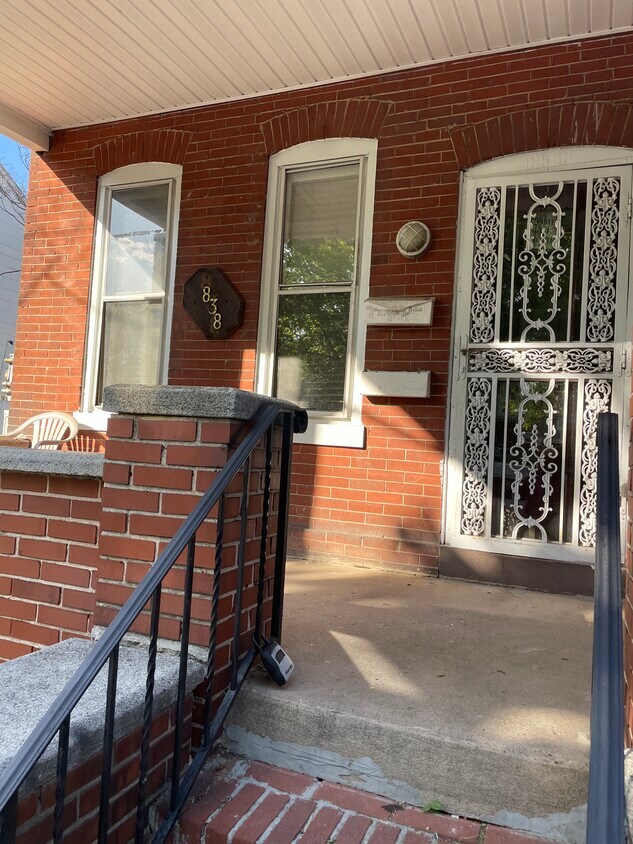 Primary Photo - 838 Fairmount Ave