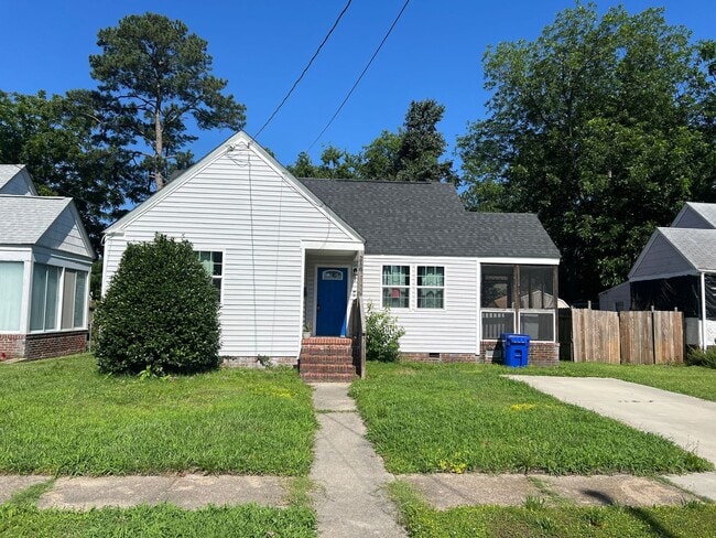 Building Photo - Welcome to this beautiful home located in ...