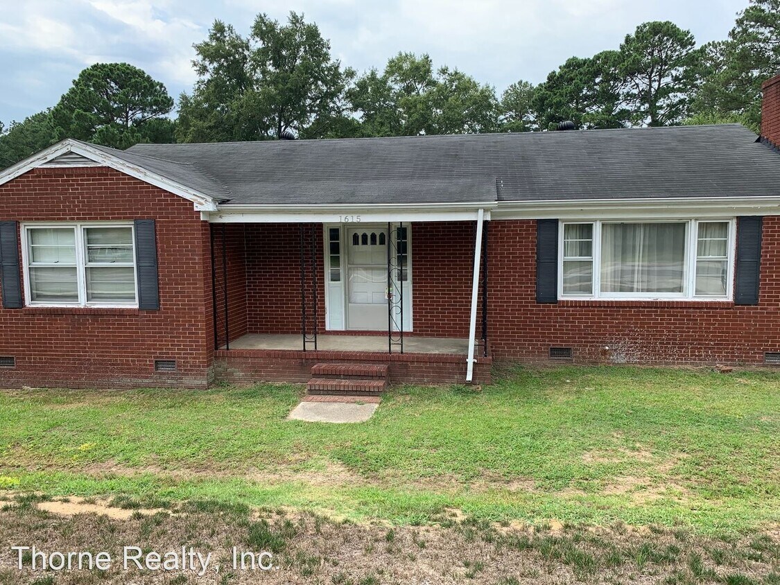 Primary Photo - 3 br, 1 bath House - 1615 Hunter Hill Rd.