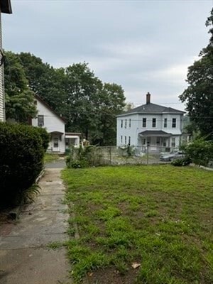 Building Photo - 20 Temple St