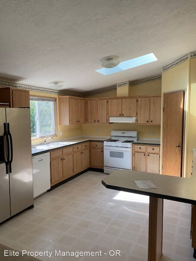 Foto del edificio - 3 br, 2 bath House - 1221 SE Seaport Cir.