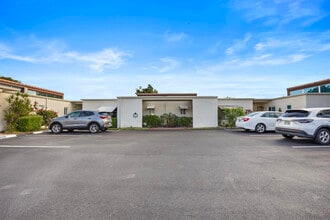 Building Photo - 2671 Boundbrook Blvd