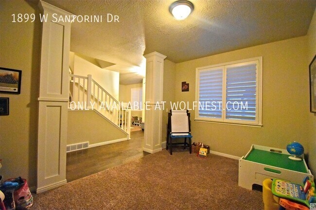 Building Photo - Furnished 4 Bed South Jordan Home with Off...