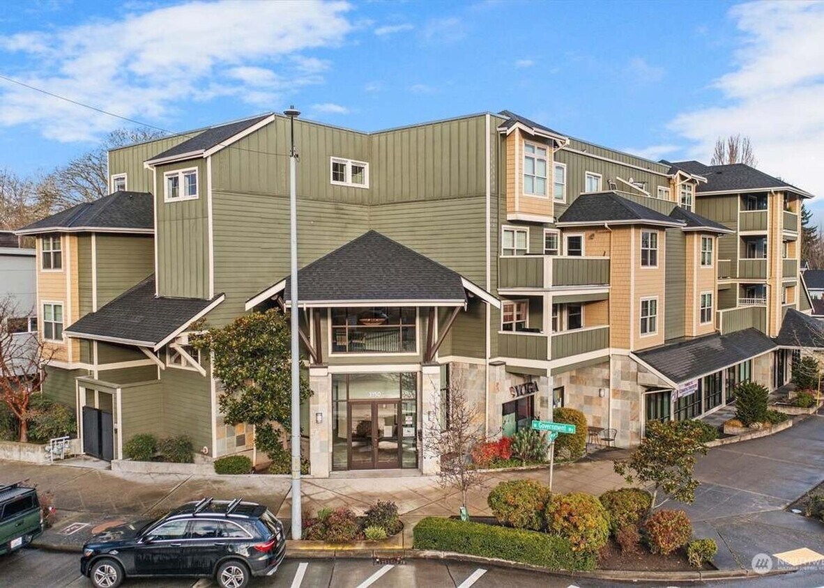 2BR Condo with Private Patio Near Discovery Park – Blue Heron Community - 2BR Condo with Private Patio Near Discovery Park – Blue Heron Community