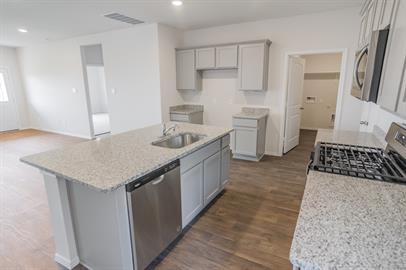 Building Photo - 297 Sandringham Loop