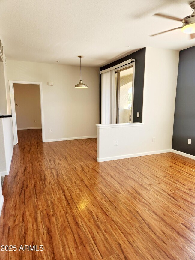 Foto del edificio - 5303 N 7th St