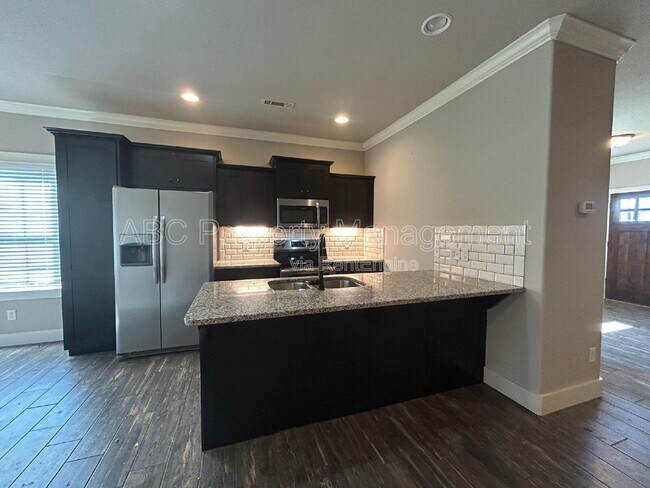 Foto del edificio - 3101 SW Warberry Ave