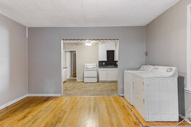 Foto del edificio - Midtown 1BR with appliances included