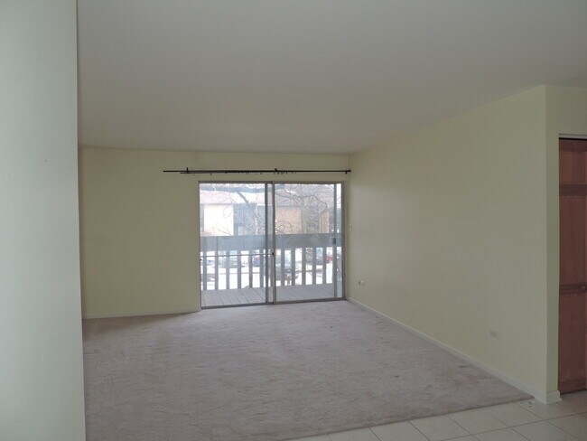 Building Photo - 6188 Pinewood Ct