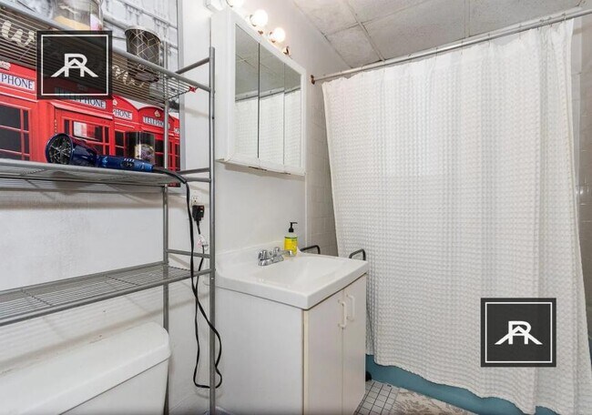 Photo - 4 bedroom in Allston MA 02150 Apartment