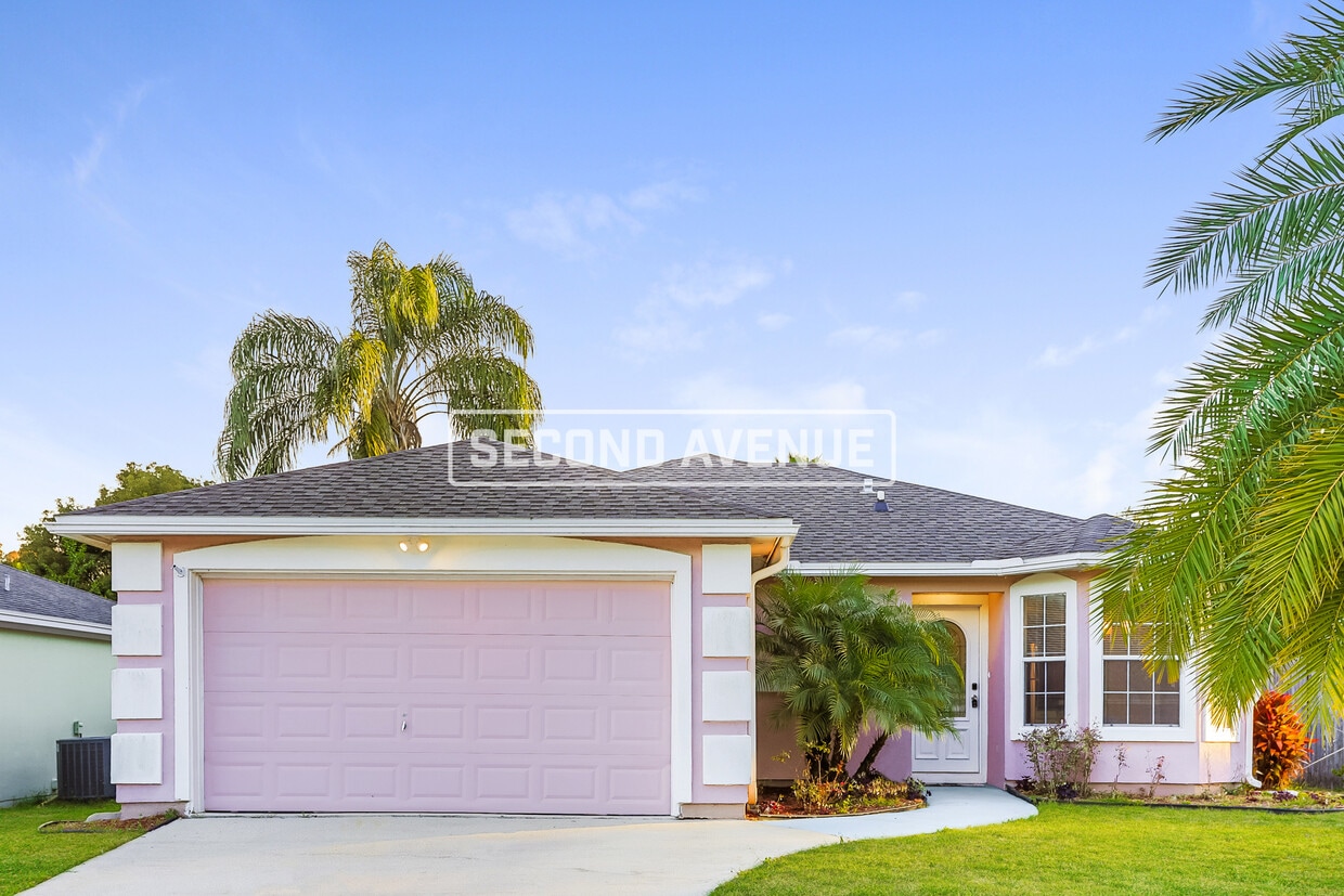 Primary Photo - 714 Calico Jack Way