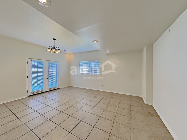 Foto del edificio - 2484 W 1325 N