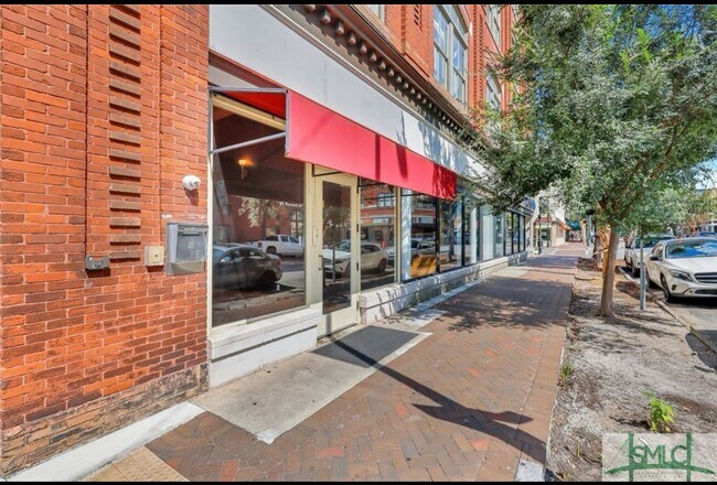 Foto del edificio - 2 BED | 2 BATH | DOWNTOWN CONDO