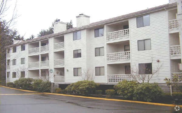 Building Photo - Forrest Villa Apartments