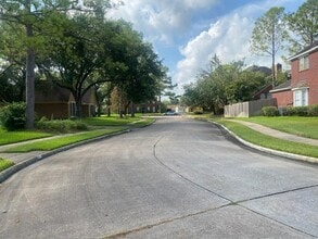 Building Photo - 2907 Stonewall Ct