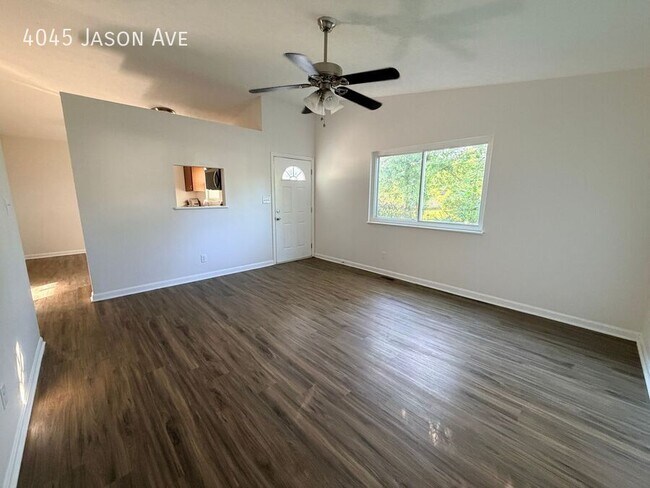 Foto del edificio - 4045 Jason Ave