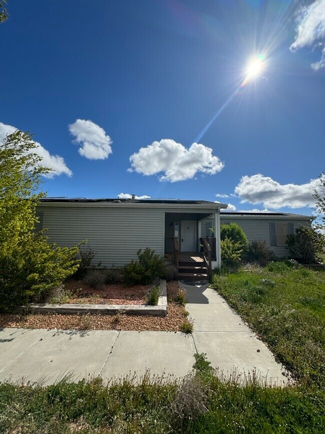 Building Photo - 6458 SW Jarvis Dr