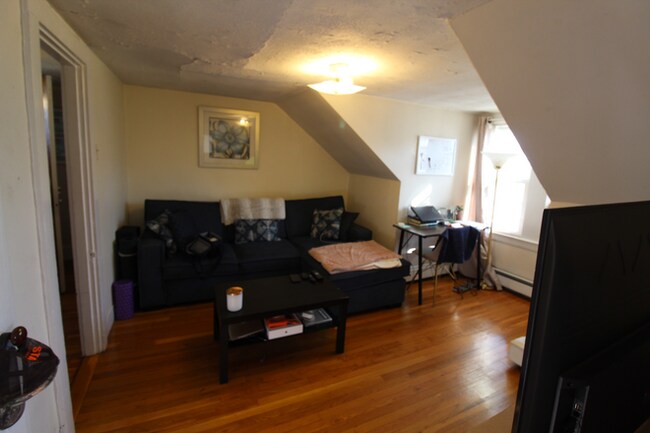 Foto del edificio - 1.0 bedroom in Somerville Massachusetts 02144