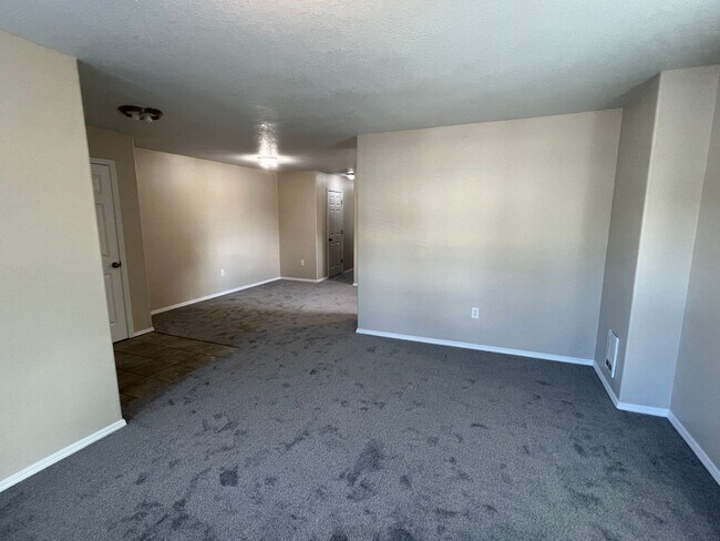 Foto del edificio - 10934 NE Weidler St