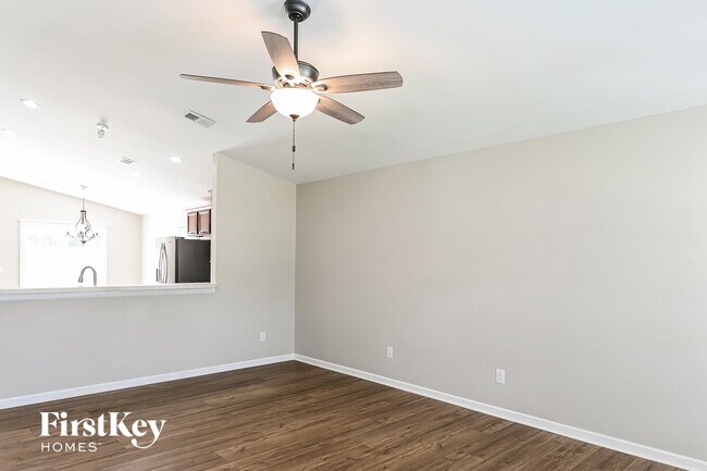Foto del edificio - 324 Brickhope Ln