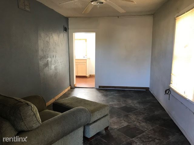 Building Photo - 2 br, 1 bath House - 2251 S Mosley St