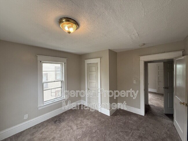 Foto del edificio - 915 Neland Ave SE
