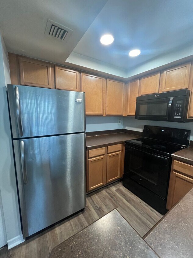 Primary Photo - One Bedroom One Bathroom! WATERFRONT COMMU...