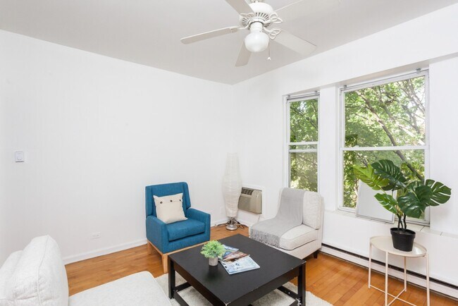 Foto del edificio - 567 W Arlington Pl