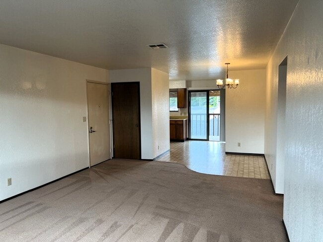 Building Photo - 2255 Arbutus St
