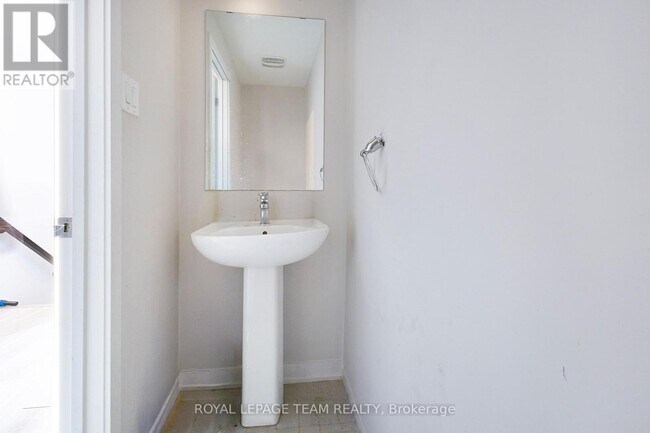 Photo du bâtiment - 966 Chapman Mills Dr