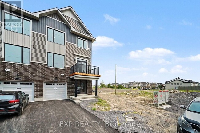 Building Photo - 756 Tadpole Cres