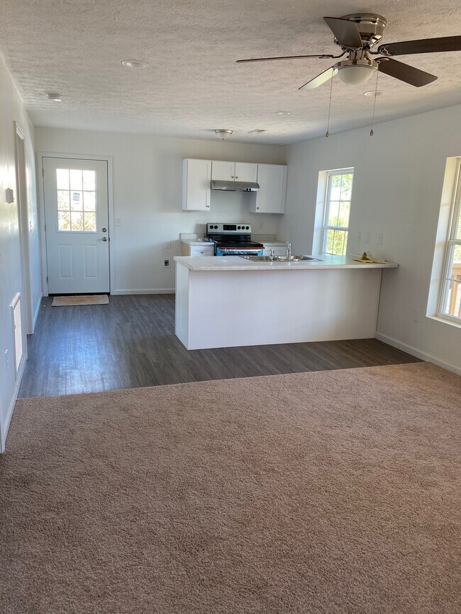 Foto del edificio - 5246 Old Hwy 11E