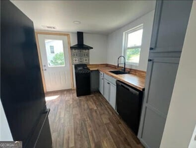Building Photo - 1081 Ennis Cir